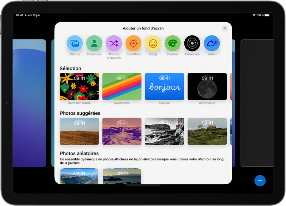 L’écran Ajouter un fond d’écran avec une galerie de fonds d’écran permettant de personnaliser l’écran verrouillé de l’iPad. Les fonds d’écran sont organisés en différentes catégories, comme Sélection et Photos suggérées. En haut de l’écran figurent différents boutons permettant d’ajouter à l’écran verrouillé des photos et photos en mode aléatoire, des personnes, des Emoji, ainsi qu’un fond d’écran météo.