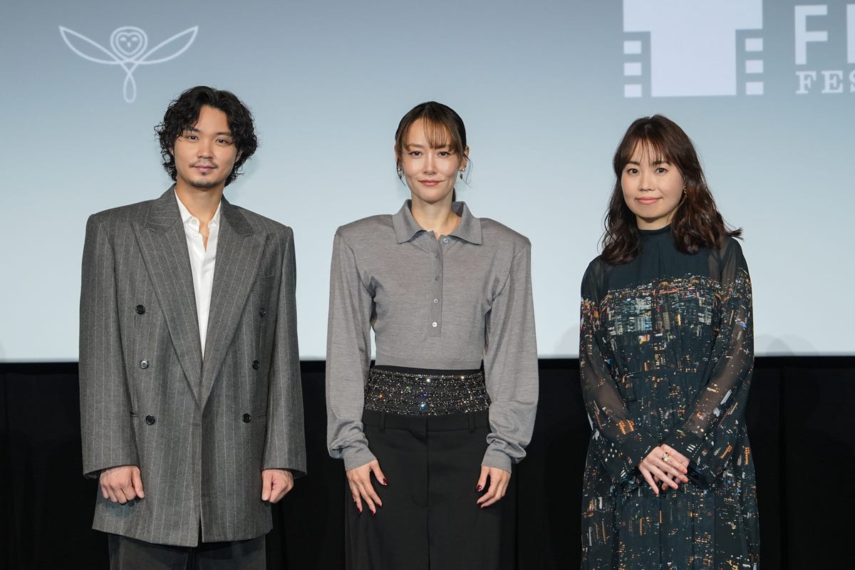 磯村勇斗、菊地凛子、岡野真紀子