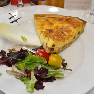 La Cofradía de la quiche Lorraine defiende cuál es la única receta auténtica de la típica tarta salada francesa 