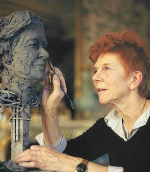 Collection of royal sculptor, 89, who depicted Queen Elizabeth and King Charles is set to