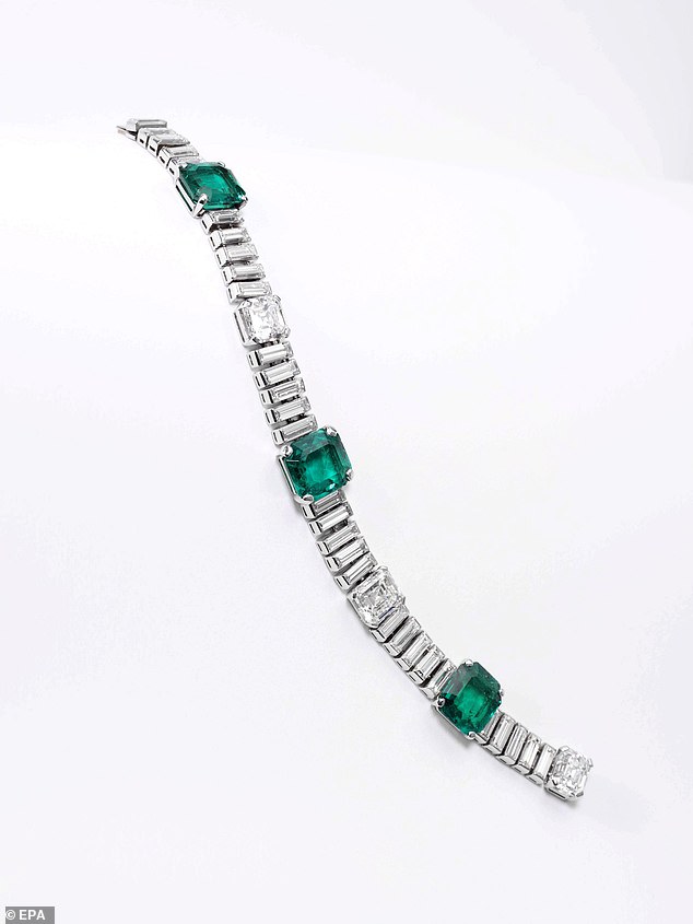 French made emerald and diamond bracelet from 1935