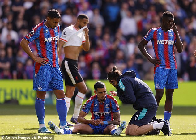 Daniel Munoz (centre) was subbed off inside the opening 20 minutes after sustaining an injury