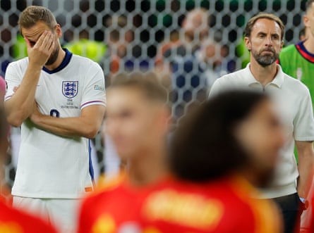 England captain Harry Kane (right) and England manager Gareth Southgate look dejected after the Euro 2024 final.