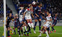 Olympique Lyonnais v Paris St. Germain - Women's Division 1<br>LYON, FRANCE - APRIL 13: Amandine Henry of Olympique Lyonnais header during a corner kick during the Women's Division 1 match between Olympique Lyonnais and Paris St. Germain at Groupama Stadium on April 13, 2019 in Lyon, France. (Photo by Daniela Porcelli/Getty Images)