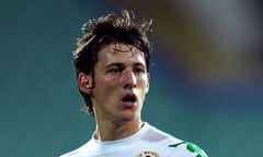 Alexandar Tonev played alongside Stilian Petrov with the Bulgaria national team