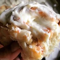 Soft & Tender Cinnamon Rolls (Tangzhong) - AeslinBakes