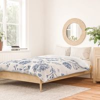 Botanicals in a circles. ferns, garden, leaf, botanic, white, blue, boho, white-blue. Duvet Cover