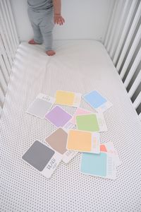 Looking for a great toddler gift or toddler activity? These premium flashcards are the perfect indoor toy for your Montessori toddler playroom. Designed with busy mommas in mind, these flashcards are durable, fun, educational, and promote independent play. The perfect gift for a preschooler! #toddleractivities #toddlertoysforboys #homeschool #prek #kindergarten #toddlertoysmontessori #toddlertoysindoor #toddlergiftideas #independentplay #montessoriplayroom #preschool #toddler #coloractivities