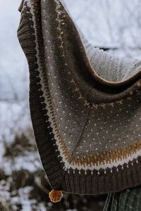 Ravelry: Snefald Shawl pattern by Fiber Tales