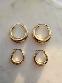 It gives off a strong clean girl look, if you are willing to achieve that these earings are a must!