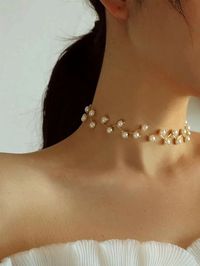 Pearl Clavicle Chain Choker Multi-layer Necklace Womens Fashion Simple