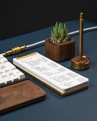 The Grovemade brass pen an notepad are my new favorite way to take notes! Check out the article to learn more!