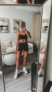 Gym fit of the day, lululemon, fitness motivation, gym motivation, Nike, Nike ryz in 2022 | Female fitness model, Fitness goals, Gym outfit