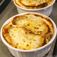 Crock Pot French Onion Soup is easy to make. A classic French onion soup with rich, buttery caramelized onions in a rich broth.