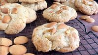 Large Gourmet Soft Banana Pudding Cookies