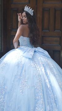 Este brillo es mágico 🩵✨ 👗: Quinceañera Collection 26072 • • • #houseofwu #quinceaneracollection #quinceañera #princessvibes #princessdress #fairytaledress #quinceaneraphotography #vestidosdequince #sweet15 #quinceaños #ballgown #quince #quincegown #explorepage #formaldress #quincedress #misquince #sparkly #sparkle #princess #fairytale #sky #blue #skydress #bluedress #reels #reelsinstagram #instagramreels #explore