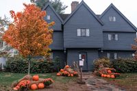 The Best Time To Visit Salem, MA: Is October Worth It? (2024) - New England Wanderlust