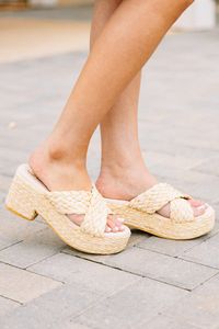 These jute heels are so cute! We love their retro platform style! These are perfect for styling with spring dresses or little summer sundresses!