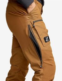 DURABLE HYPERSHELL MATERIAL: These Men’s hiking pants are made for challenging environments and real-world testing, our men's hiking pants are built to last for years regardless of activity.
