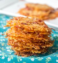 Bacon Parmesan Crisps {A Quick and Easy Low Carb Snack}