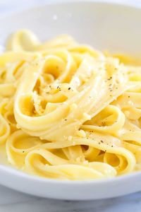 The best fettuccine Alfredo recipe is also the easiest to make. Our recipe takes just 15 minutes and creates the most delicious, creamy restaurant-worthy fettuccine I’ve ever made […]