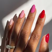 The 45 Best Valentine's Day Nails for 2024 Vogue