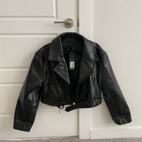 “Staten Island” Jacket From Princess Polly. New With Tags Vegan Leather. Size 2 But Tag Reasons Xs. Oversized And Cropped