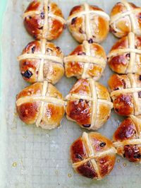 Hot cross buns recipe | Jamie magazine recipes