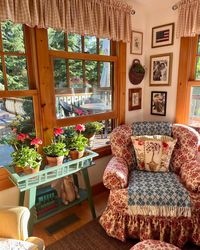 Cindy 🌼 Storied Cottage Decor & Garden (@windowboxcottage) • Instagram photos and videos