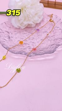 This necklace made by Copper Wire , the materials you need as below : 1. wire :0.4mm 10cm/flower 2.Seed Beads:2mm 3.Spacer：3mm Visit my shop and type "315"you will find same materials as the video #handmade#jewelry#wirewrapped#wirewrappedjewelry #necklace#gifts #diy #style