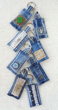 Keychain / bag charm - Make it in denim