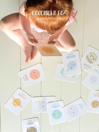 These modern, minimalist toddler flashcards are the perfect way to keep your toddler occupied. Designed with busy mamas in mind, these adorable Montessori inspired toddler learning activities are great for preschoolers of all ages: 1 year olds, 2 year olds, 3 year olds and 4 year olds. #toddleractivities #toddlertoysforboys #toddlertoysforgirls2yearsold #toddlertoysmontessori #toddlertoysindoor #toddlergiftideas #preschoollearning #preschoolactivities #planets #space #solarsystem