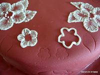 Brush embroidery cake tutorial