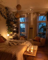 23  Romantic Dark Cozy Bedroom Inspirations For 2024 - DrExplains