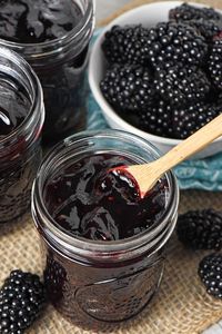 Easy no pectin blackberry jam recipe straight from Grandma’s recipe box. Make it with fresh or frozen berries.