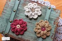 My new favorite crochet flower pattern, and its FREE! ❥Teresa Restegui http://www.pinterest.com/teretegui/❥