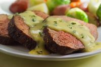 Roast beef with bearnaise sauce and vegetables - Craig van der Lende/Photographer's Choice/Getty Images