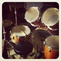 2008 Ludwig accent custom drums - orange maple <3 w/zildjian cymbals