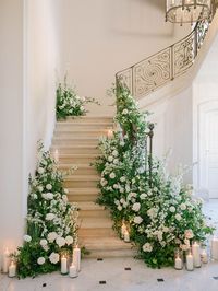 Green and white summer wedding at Château de Tourreau in Provence