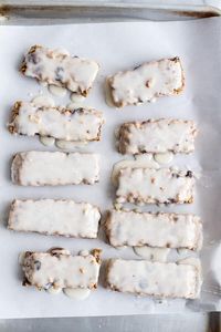 Blueberry Vanilla Greek Yogurt Granola Bars.