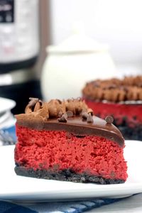 instant pot red velvet cheesecake, red velvet oreo cheesecake