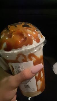 #caramel #caramelfrappuccino #frappe #coffee #drizzle #drink #starbucks