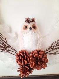 Dollar Store DIY - White Owl Christmas Wreath - The Little Manor