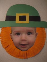 Not sure if this is a cute enough use for a paper plate... Love love love! | Saint Patrick's Day preschool craft. #toddler #art #stpatricks