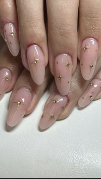 https://vm.tiktok.com/ZGeV94Xtx/ #nails #nailart #ideas #trending