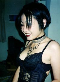 80s goth girl