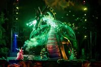 See footage of Disneyland's Maleficent dragon on fire during Fantasmic. Disneyland officials confirm to EW that the fire led to the suspension of similar fire effects at its global properties. Tap our site link for the video.