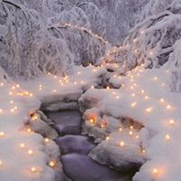 candles+in+snow+walkway