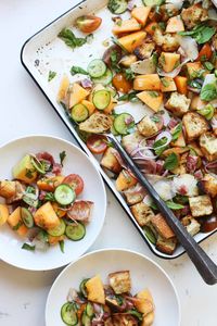 Cantaloupe Panzanella – HonestlyYUM