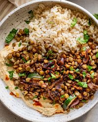 Quick Sautéed Lentil Bowl with Hummus and Chili Oil – Plant Based RD